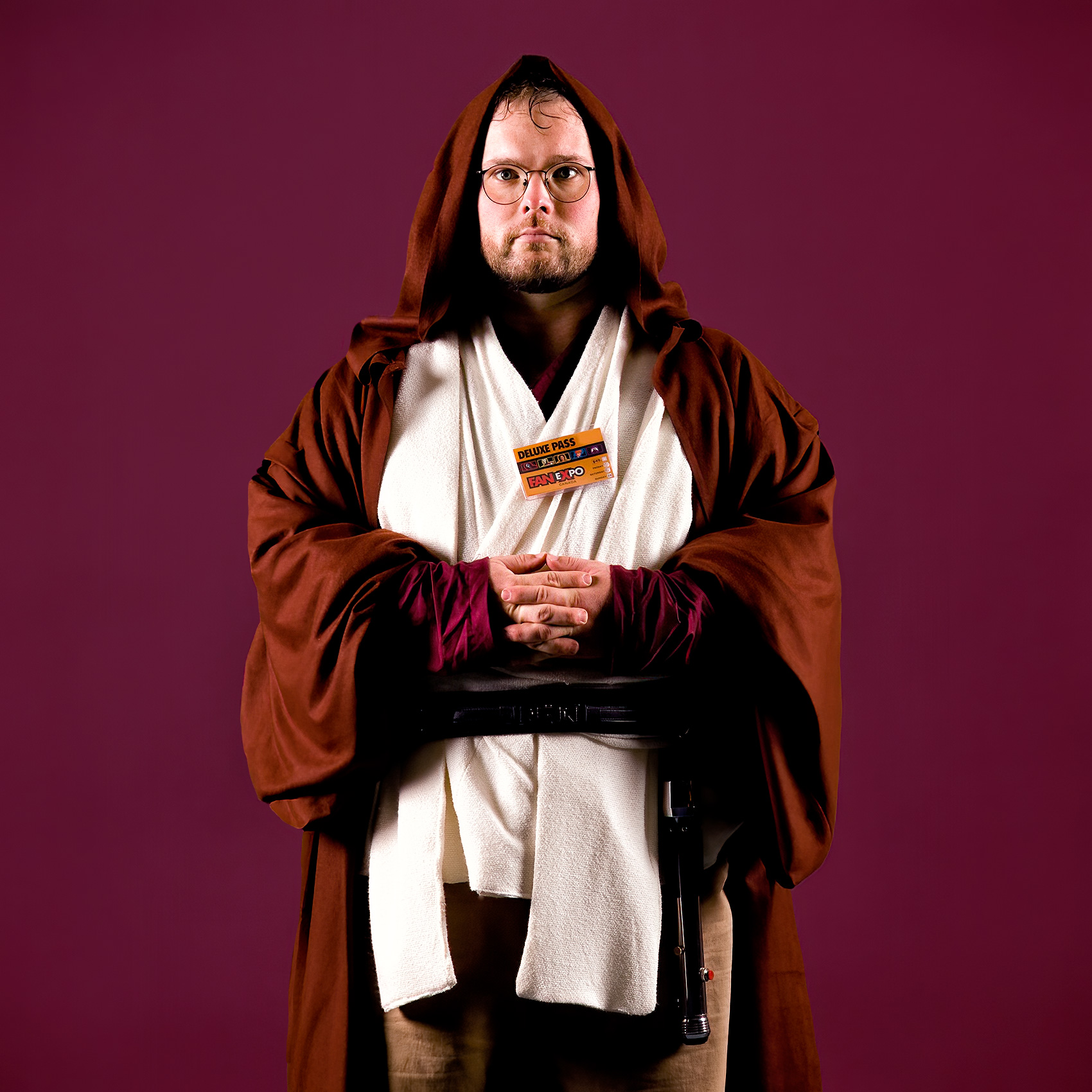 a-man-impersonates-luke-skywalker-from-the-star-wars-franchise-at-toronto-fan-expo