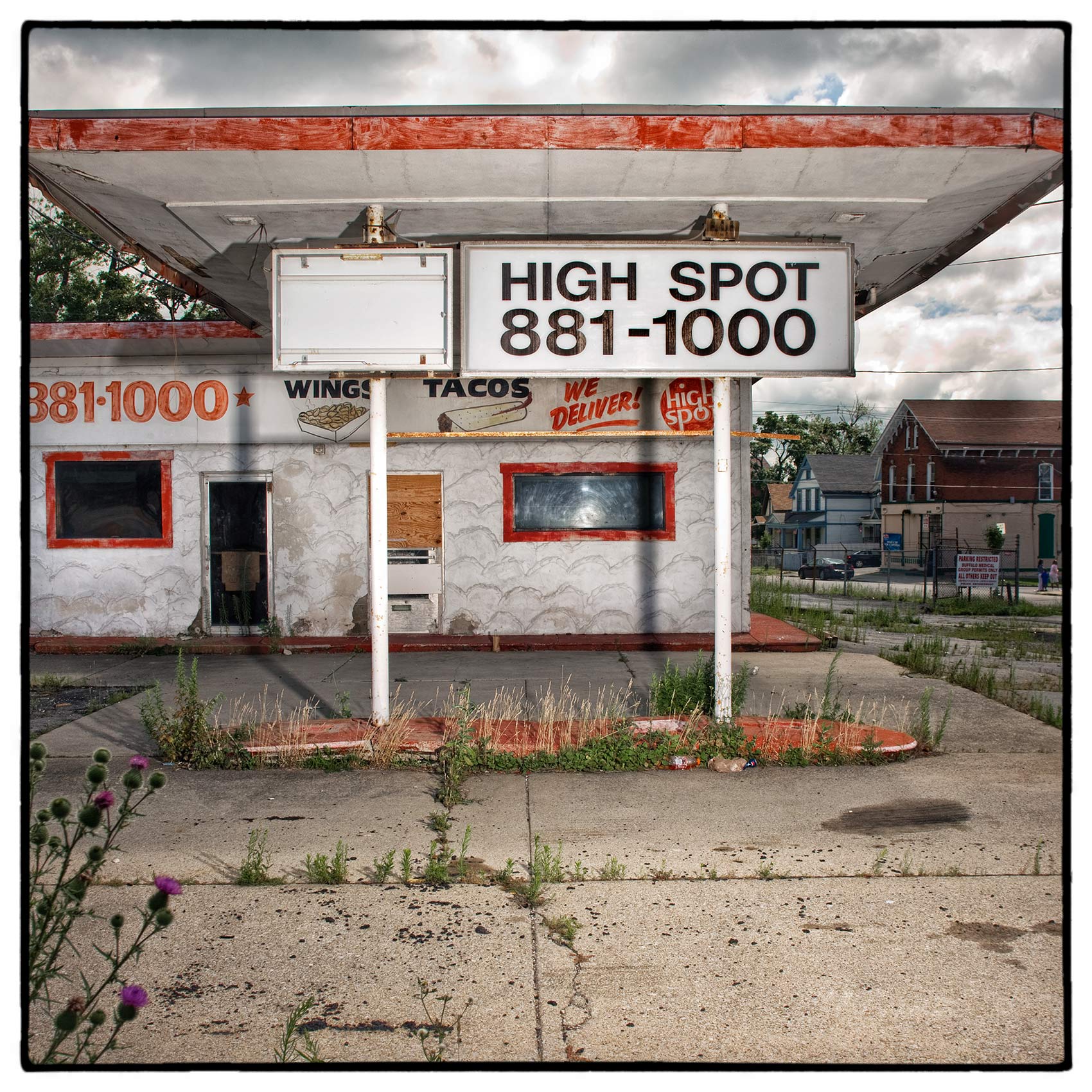 an-abandoned-gas-station-in-buffalo-new-york