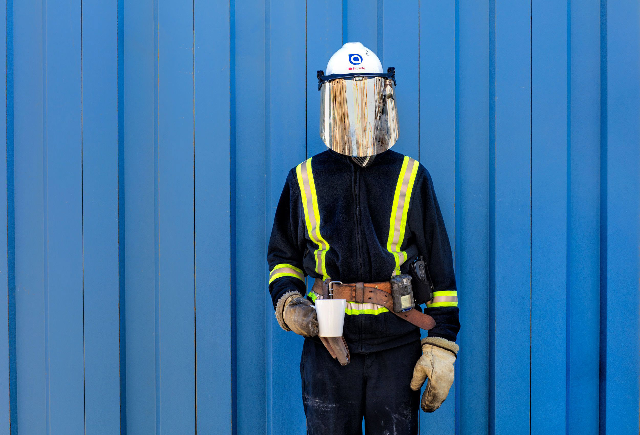 a quebec industrial air liquide employee wears his protective equipment at the becancour plant